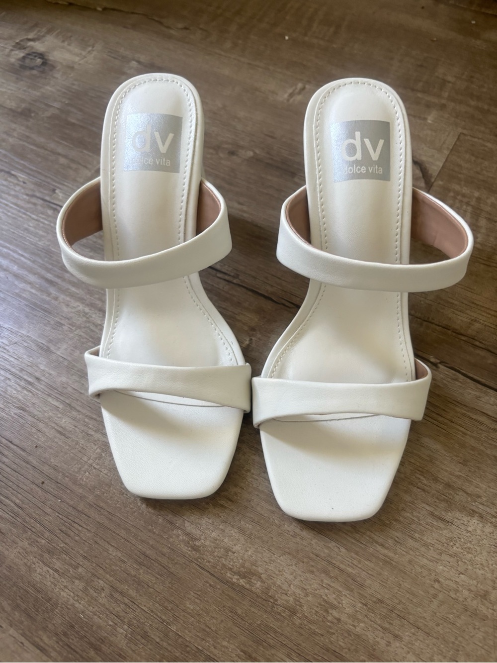 Dolce Vita Veniss Women’s white Double-Strap Slide Heels